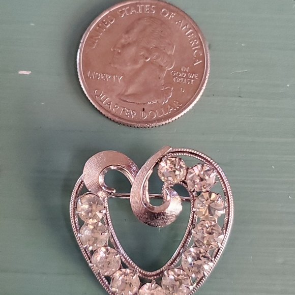 Vintage Sterling Silver Heart Brooch - Picture 2 of 4